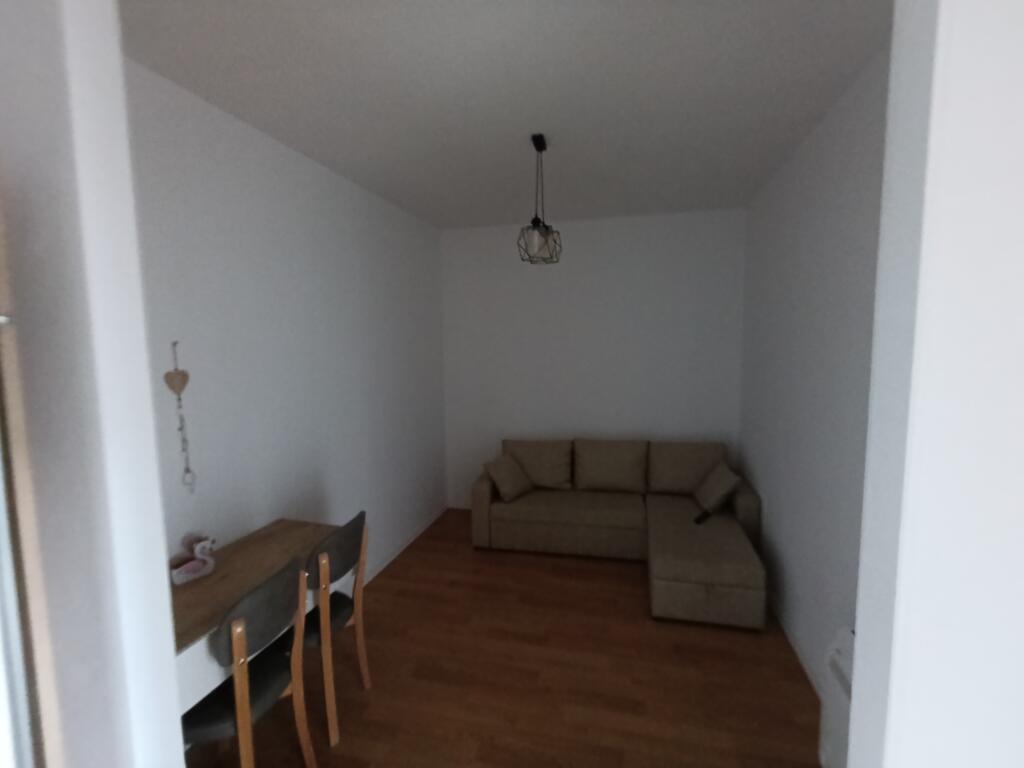 Apartment 1+1 and garage for rent, at Kristal center bridge.