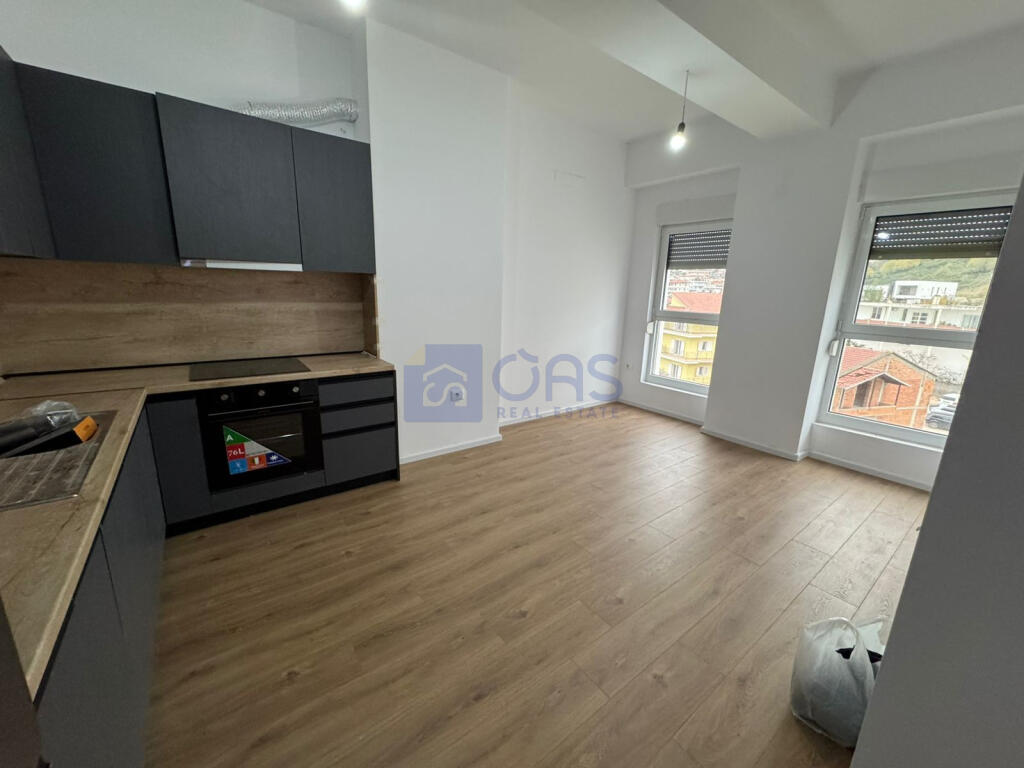 For rent apartment 1+1 at Kaimi Residence, Tirana
