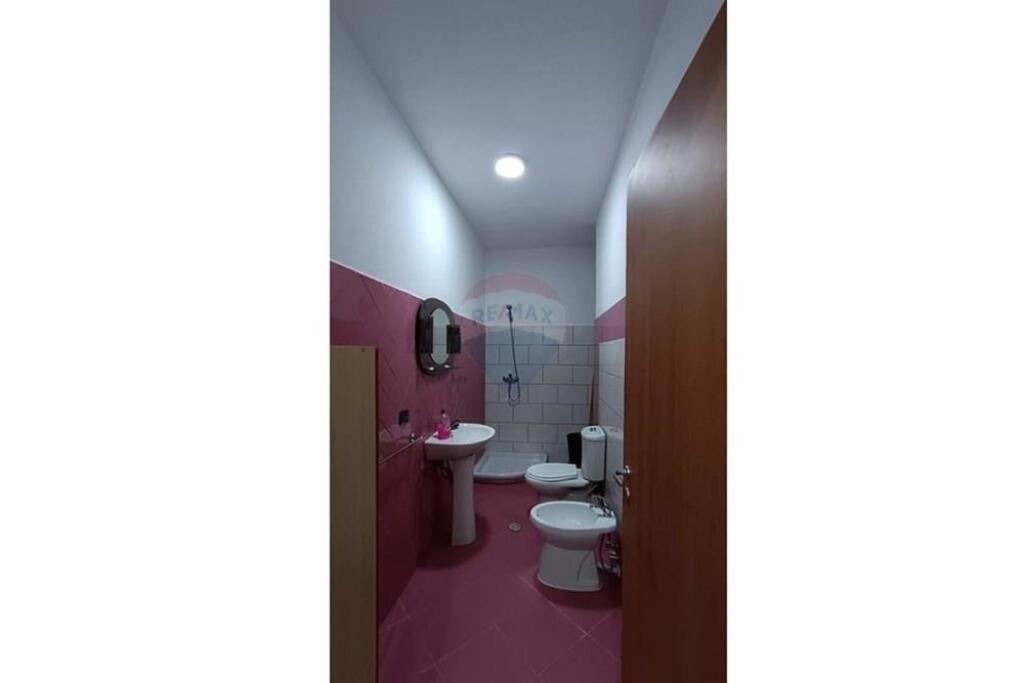 Apartment 2+1 for rent on Islam Alla street, near Myslym Shyri.