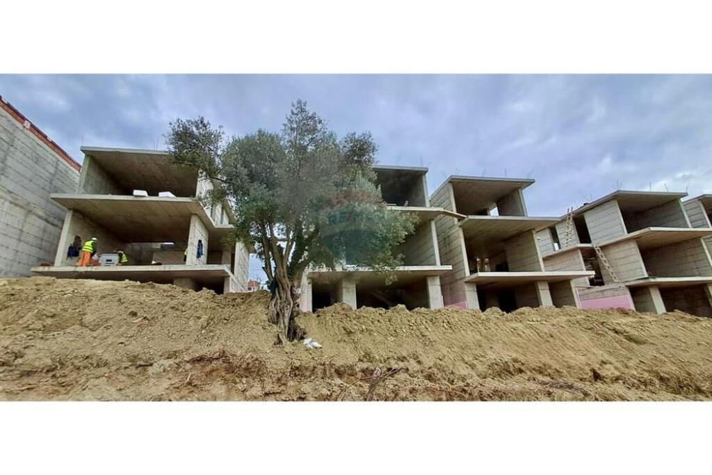 SUPER VILLAS FOR SALE IN FARKE!