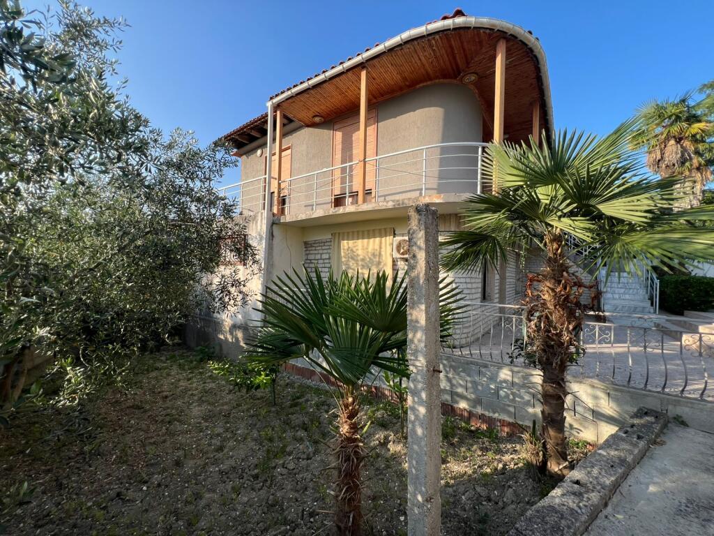 Vila për shitje në Vlorë