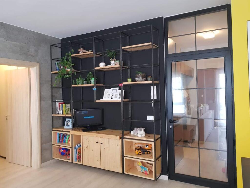 Apartment 1+1 for rent, at Komuna Parisit