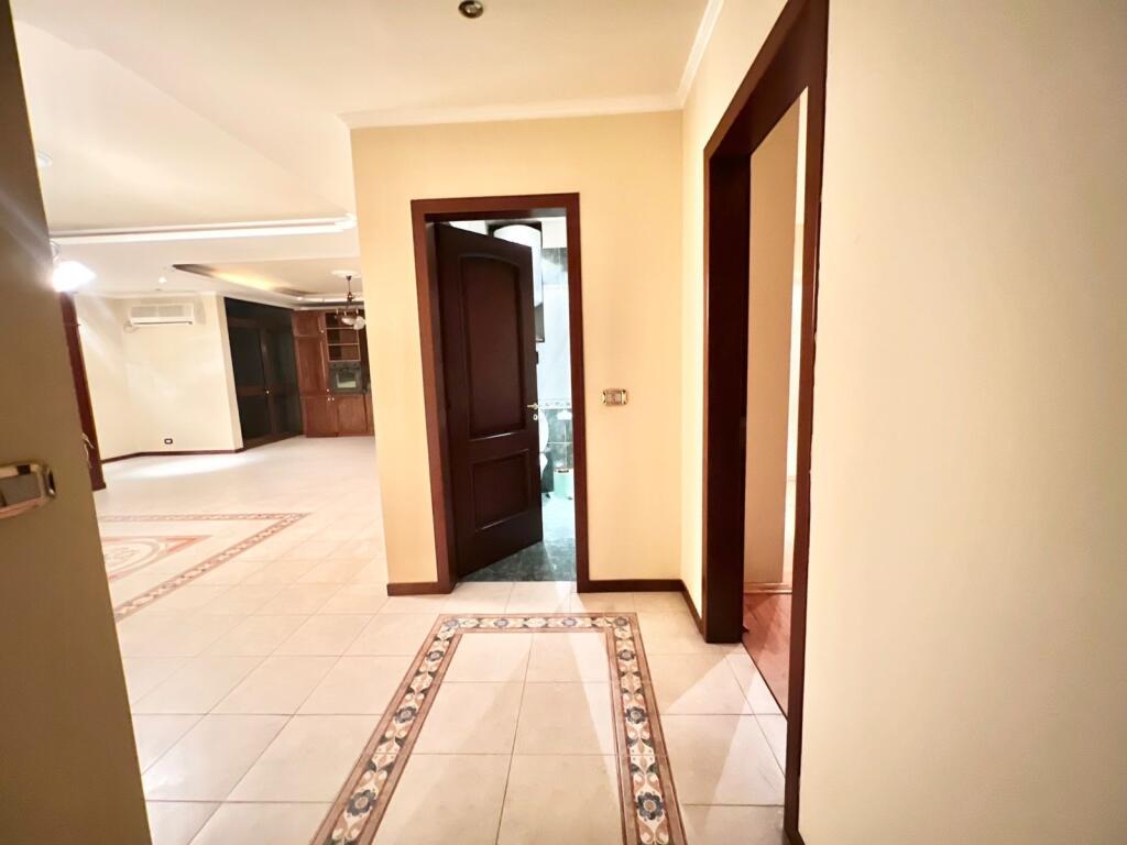 ‼️ Office Space for Rent! 📍Cafe Roma, Bulevardi Bajram Curri ‼️
