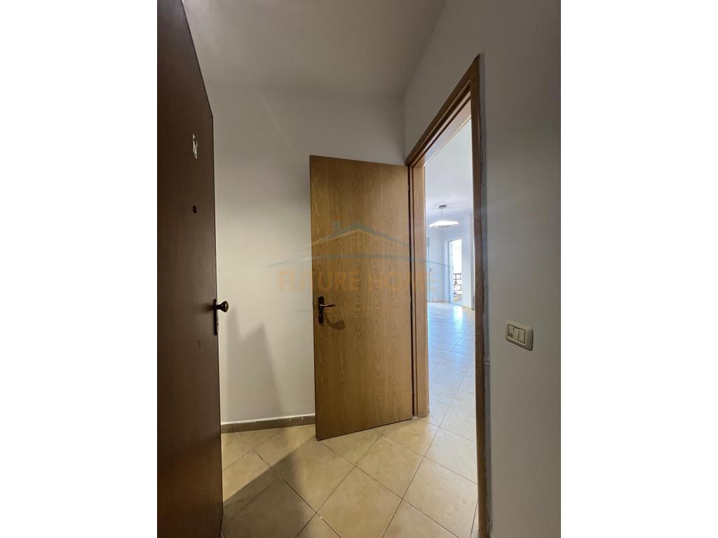 Shitet, Apartament 2+1+2, Kodra e Diellit, Tiranë.