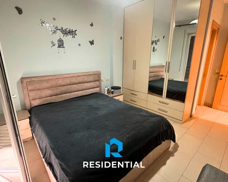 Ne Astir, jepet me qira apartament 2+1+2 i mobiluar!