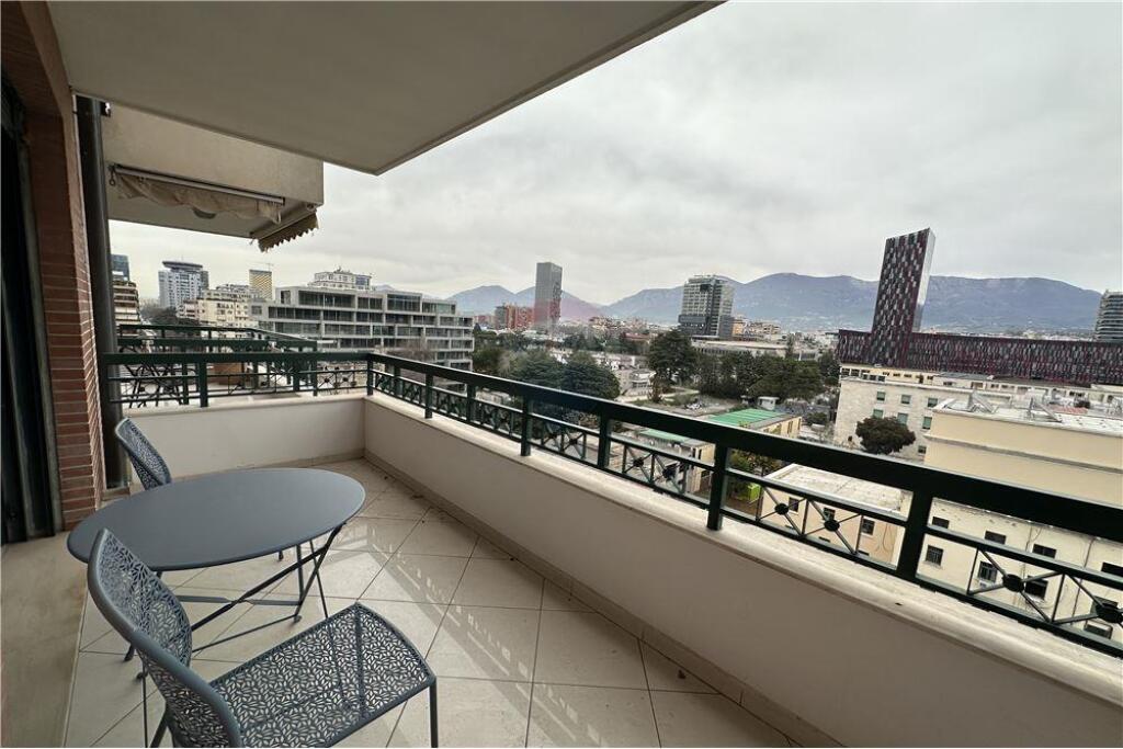 Apartament 2+1+2 për qira tek Garda!