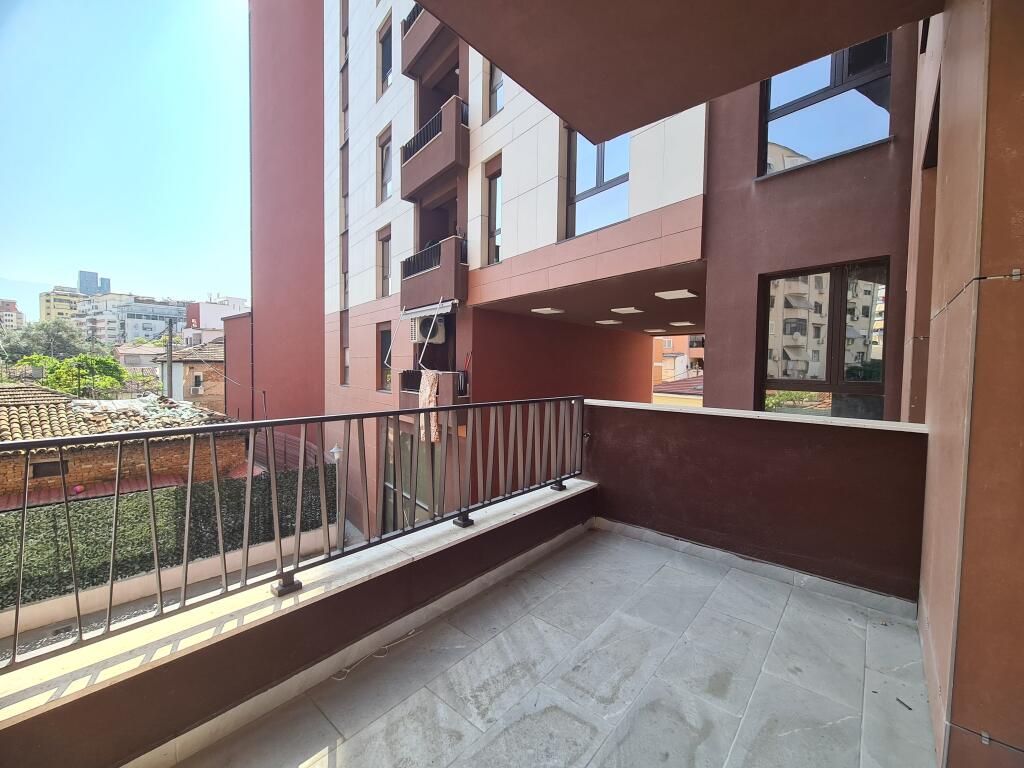 Apartment 2+1 for sale in Myslym Shyr
