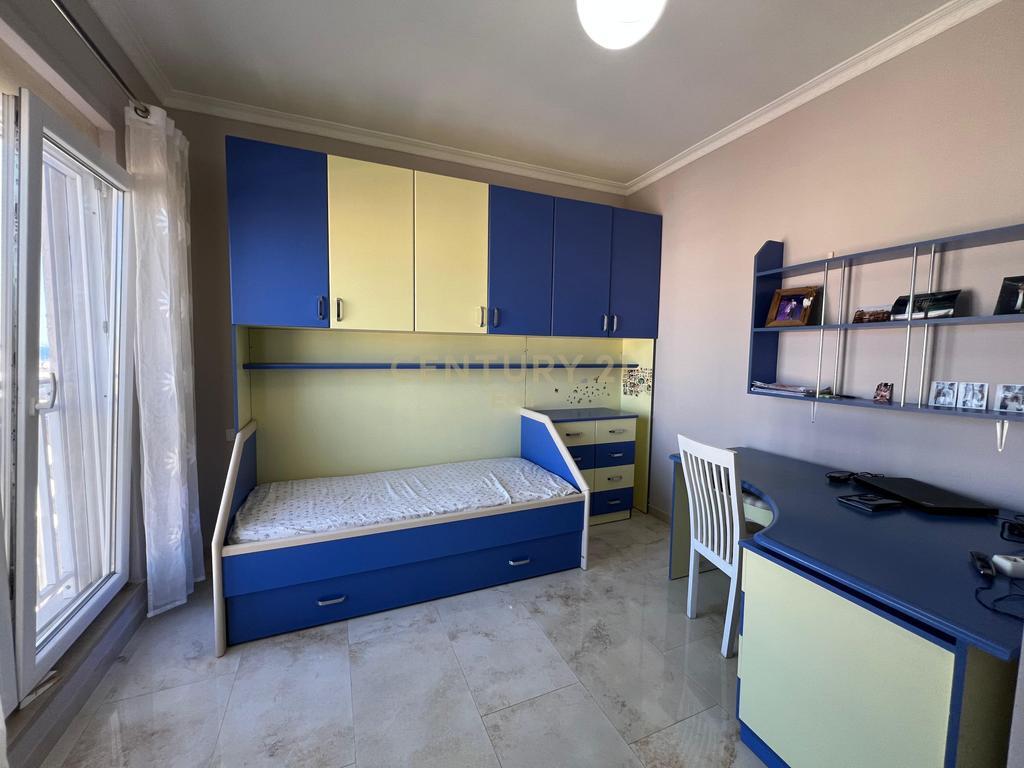 Qera, Apartament 2+1 Pamje deti, Gjykata, Durrës !