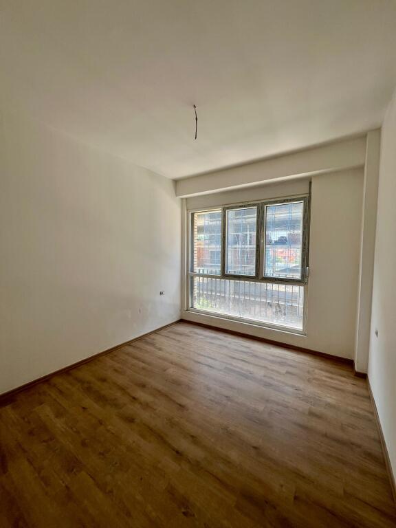 For sale, Apartment 2+1+balcony, "Ish Fusha e Aviacionit" Tirana.