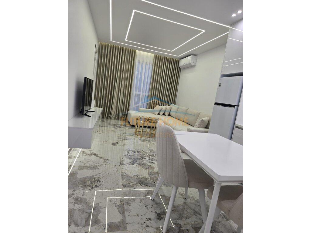 Qira, Apartament 1+1, Paskuqan