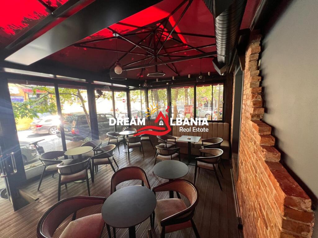 Lounge Bar for sale on Durresit Street, near the Ministry of Education in Tirana (ID 4171591)