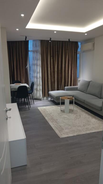 Apartament me qera 1