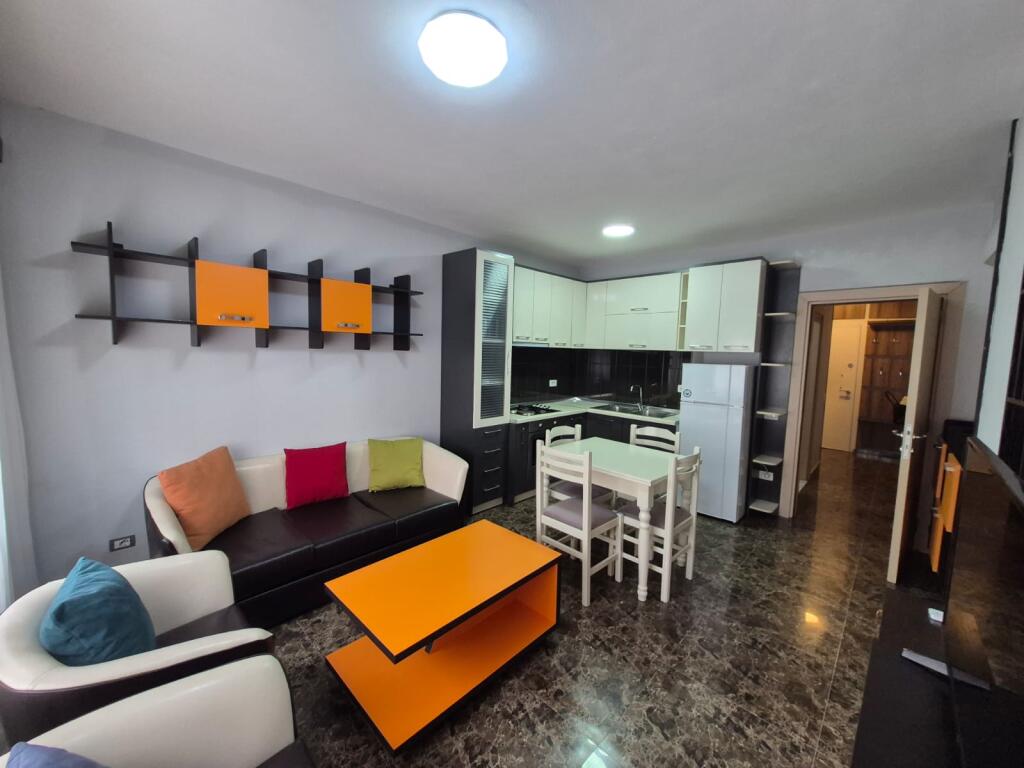 Apartment 1+1 for rent on Rruga e Kosovareve.