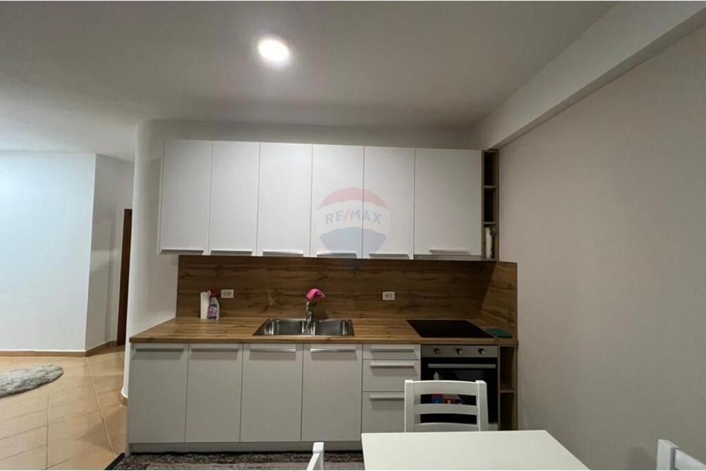 🏡 Apartment 2+1 for Rent – Near the Lulishtes, Paris Commune