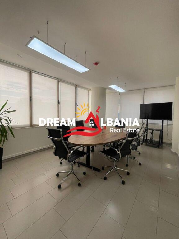Office Space for Sale in the center of Shkodra (ID 4161104)