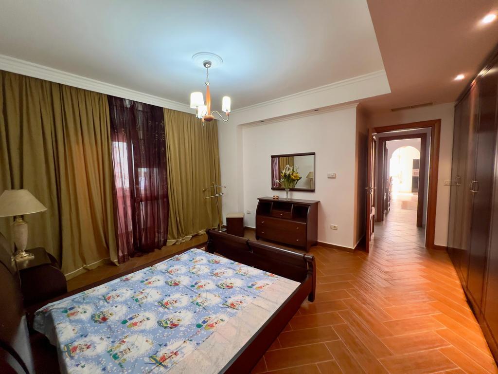 We are renting an Apartment 2+1+2 near Ish Ekspozita!!