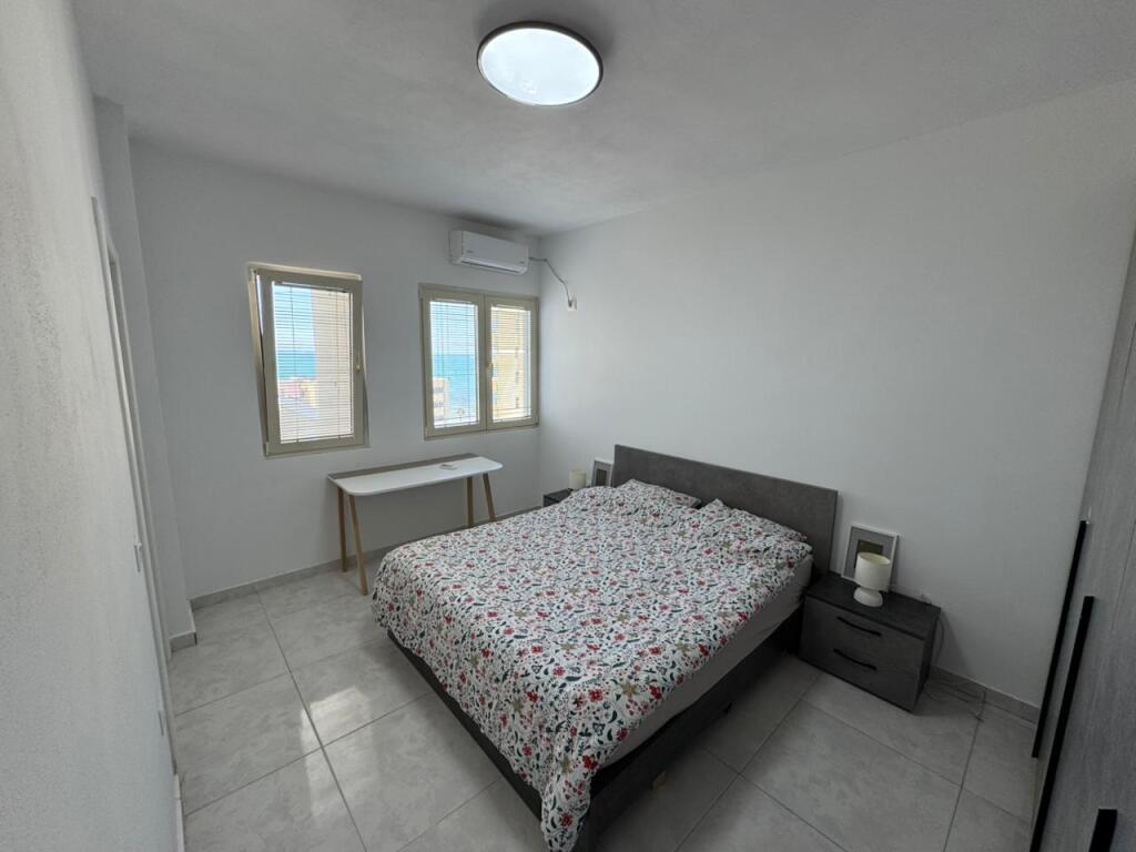 SUPER APARTAMENT PËR SHITJE ME PAMJE DETI TEK RROTA E KUQE!!