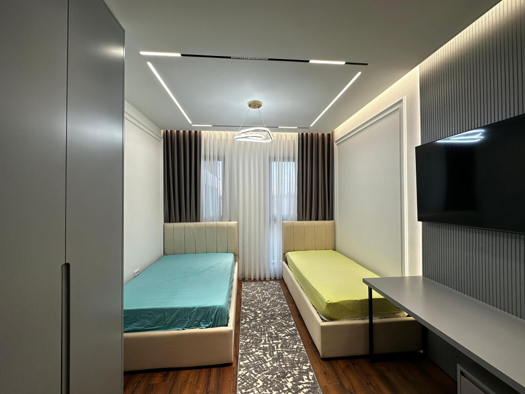 Apartament Me Qera 2+1+2+Post Parkimi tek Farmacia 10 (ID B2201067) Tirane