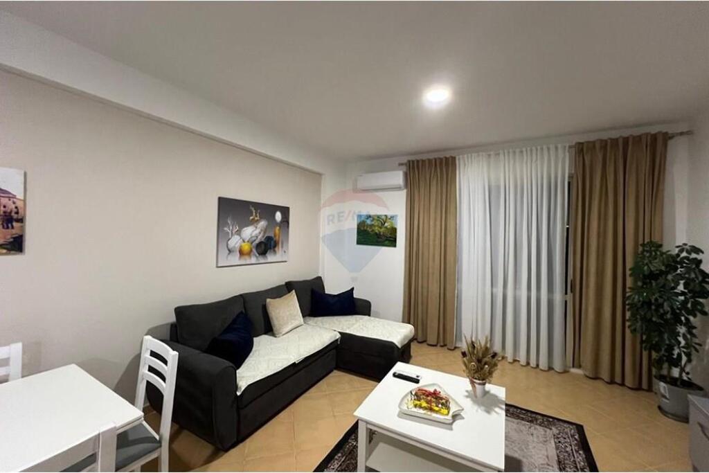 🏡 Apartment 2+1 for Rent – Near the Lulishtes, Paris Commune