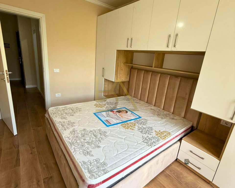 For sale Apartment 1+1 – Shkëmbi i Kavajës