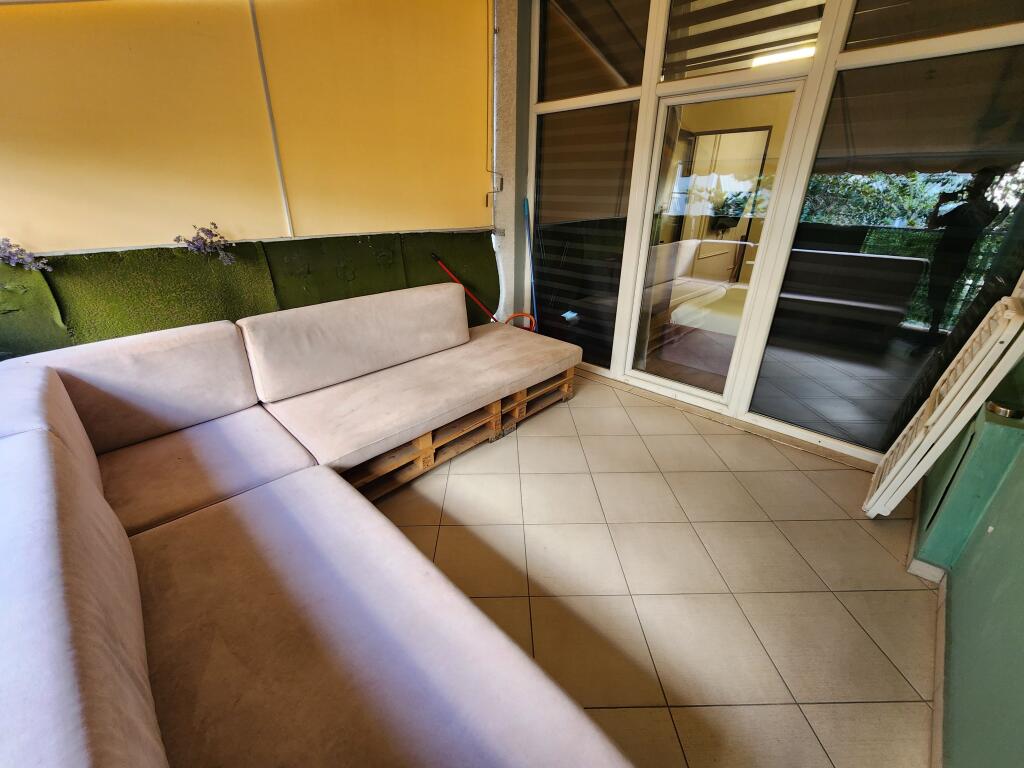 IN AFFITTO: Appartamento di Lusso 1+1 con Bagno e Veranda 📍KOMUNA PARISIT – Complesso KIKA 2, Proprio accanto a FLEX GYM