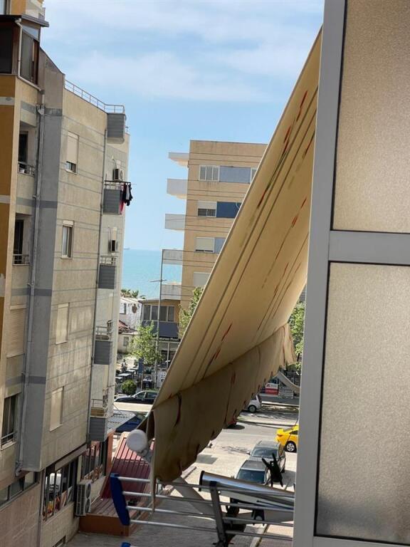 SHITET APARTAMENT 1+1 TEK RROTA E KUQE DURRES