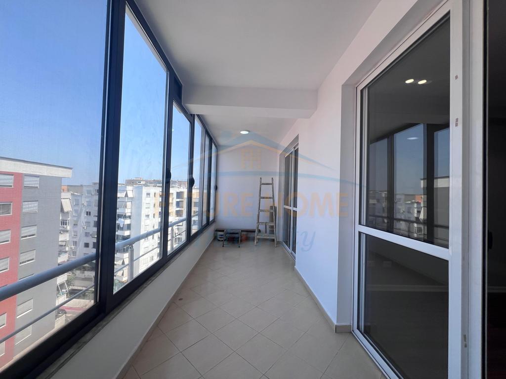 For sale, Apartment 2+1+2, Unaza e Re, Tirana.