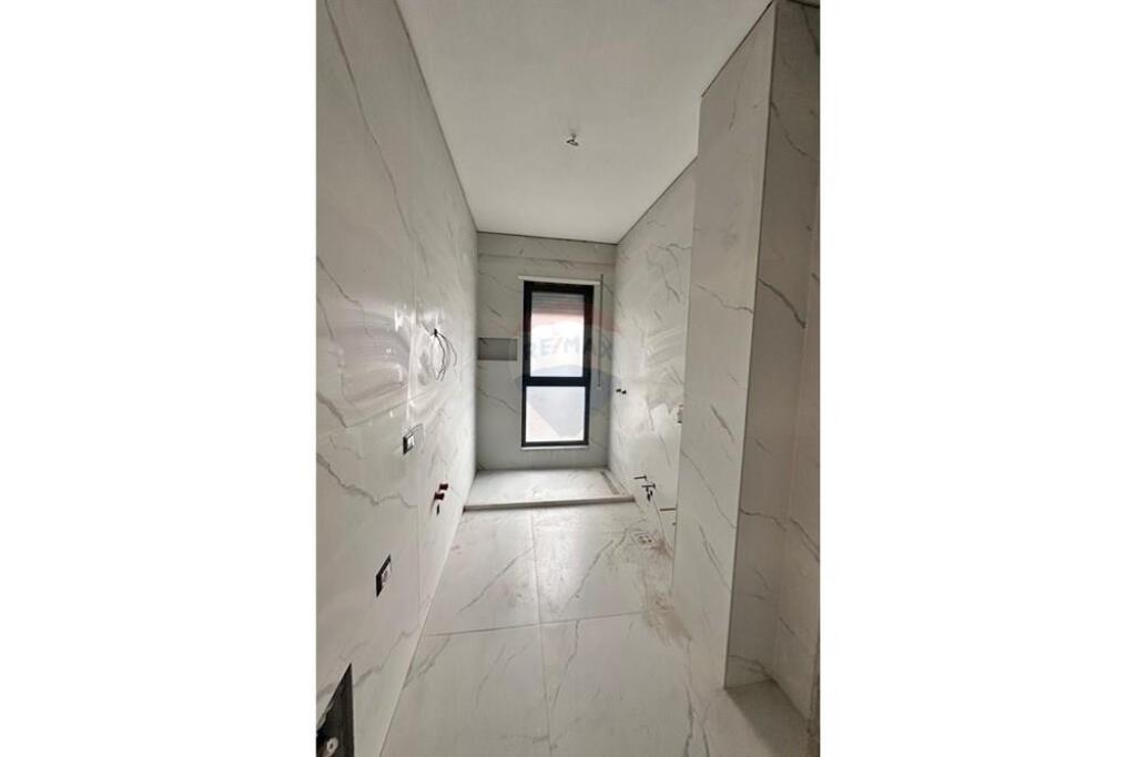 Bulevardi i Ri Kompleksi Ndregjoni Shitet apartament 1 + 1