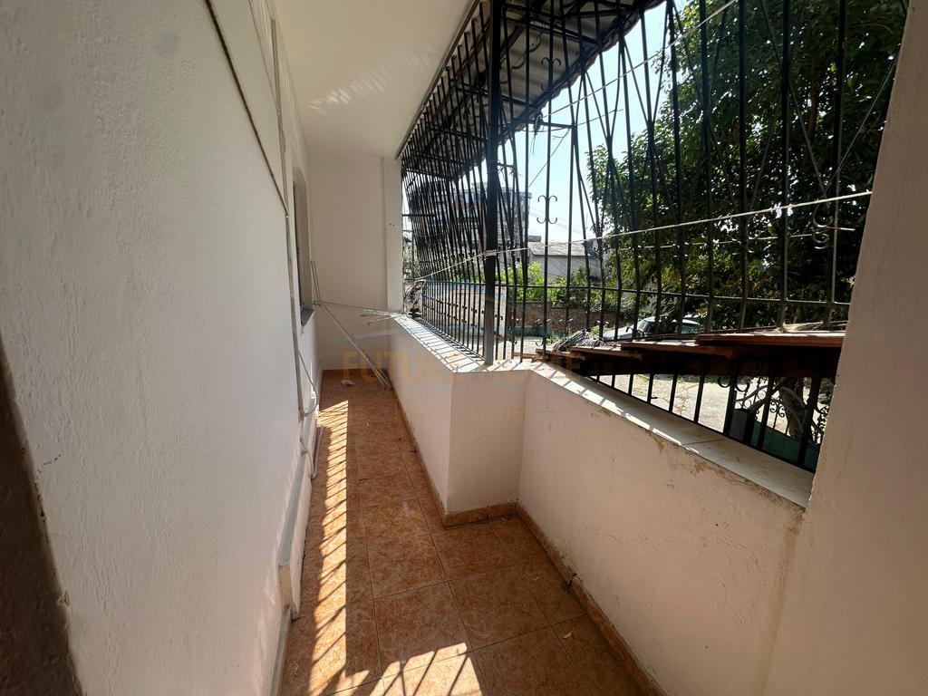 Affitto, Appartamento 2+1, Città degli Studenti, Tirana