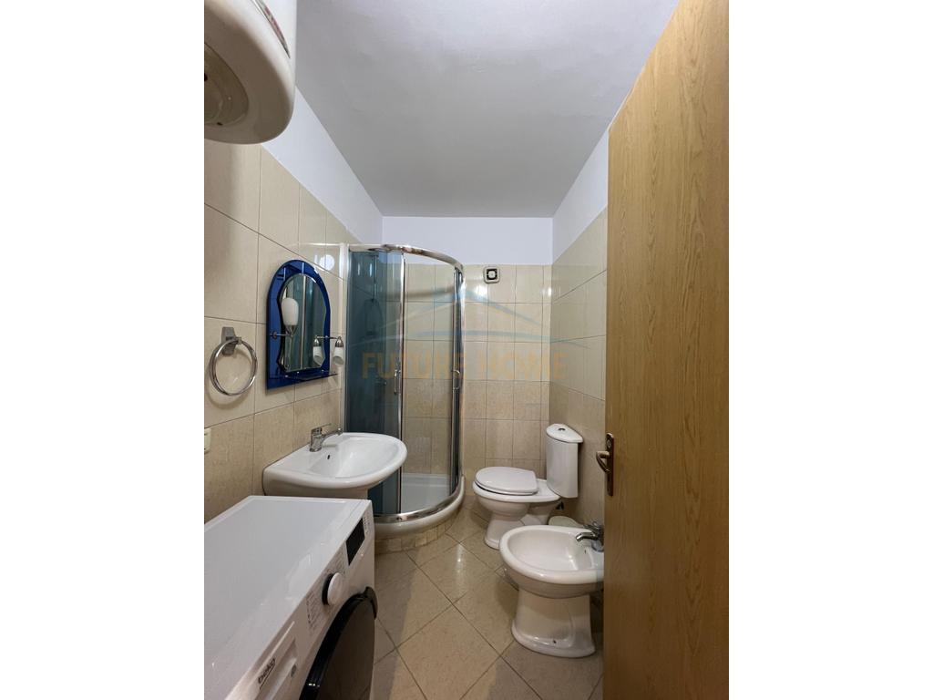 Shitet, Apartament 2+1+2, Kodra e Diellit, Tiranë.