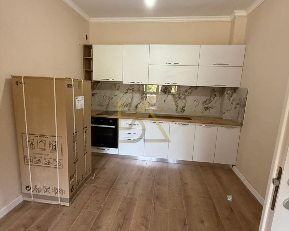 For sale Apartment 1+1 – Shkëmbi i Kavajës