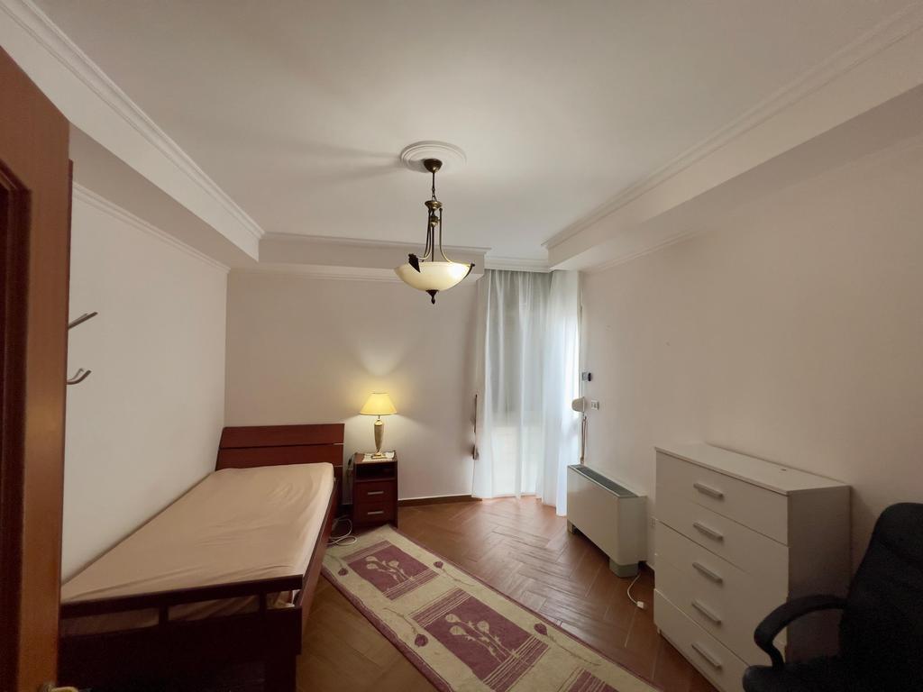 We are renting an Apartment 2+1+2 near Ish Ekspozita!!