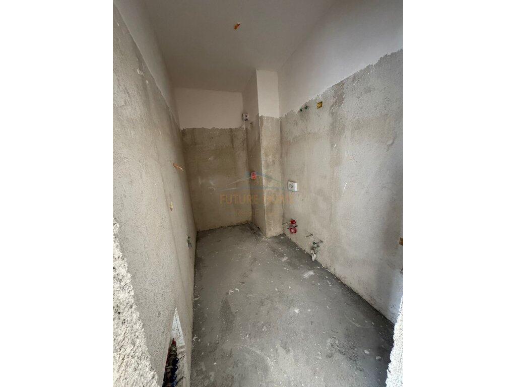 For sale, Apartment 1+1, Dogana, Tirana.
