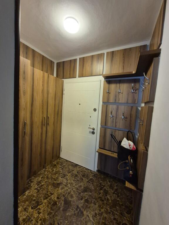 Apartment 1+1 for rent on Rruga e Kosovareve.