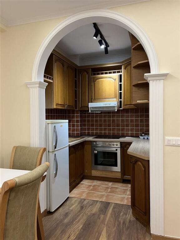 Mbrapa ministrise se jashtme tek Zyra e punes,jepet me qera apartament 1+1