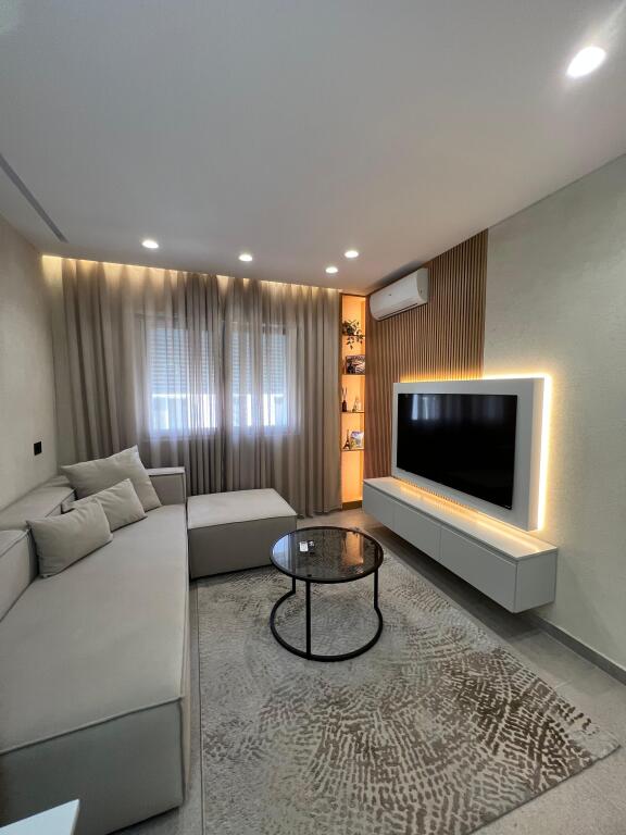 Shitet apartament 1+1 Rruga e Bogdaneve