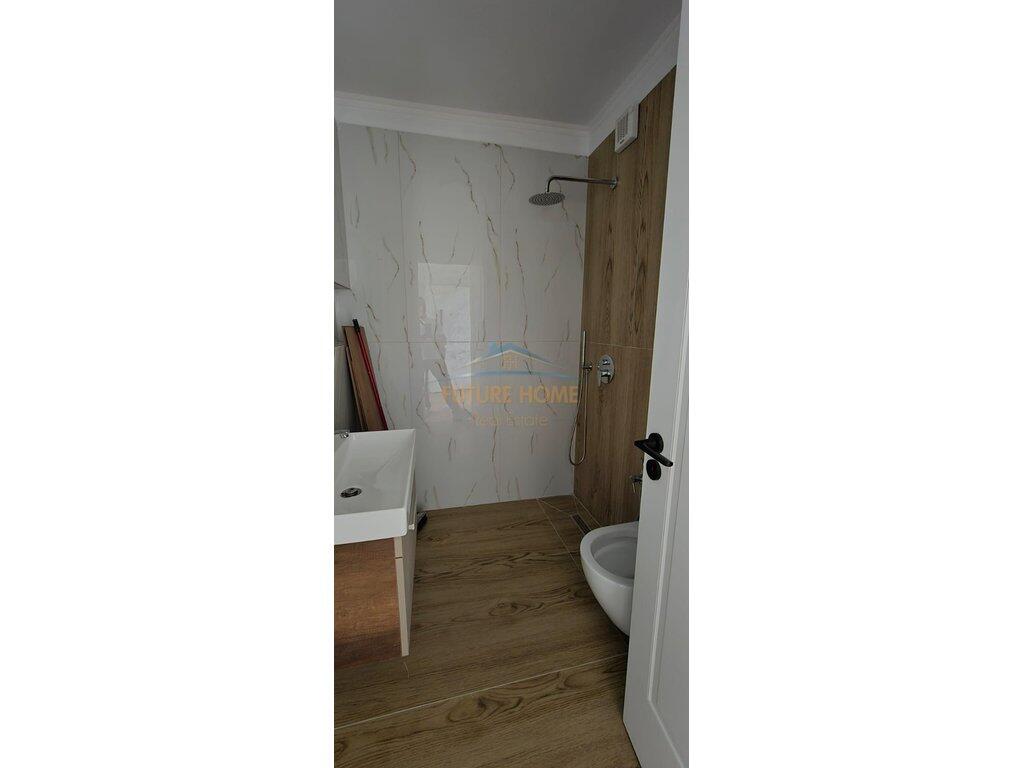 Shitet, Apartament 1+1, 21 Dhjetori
