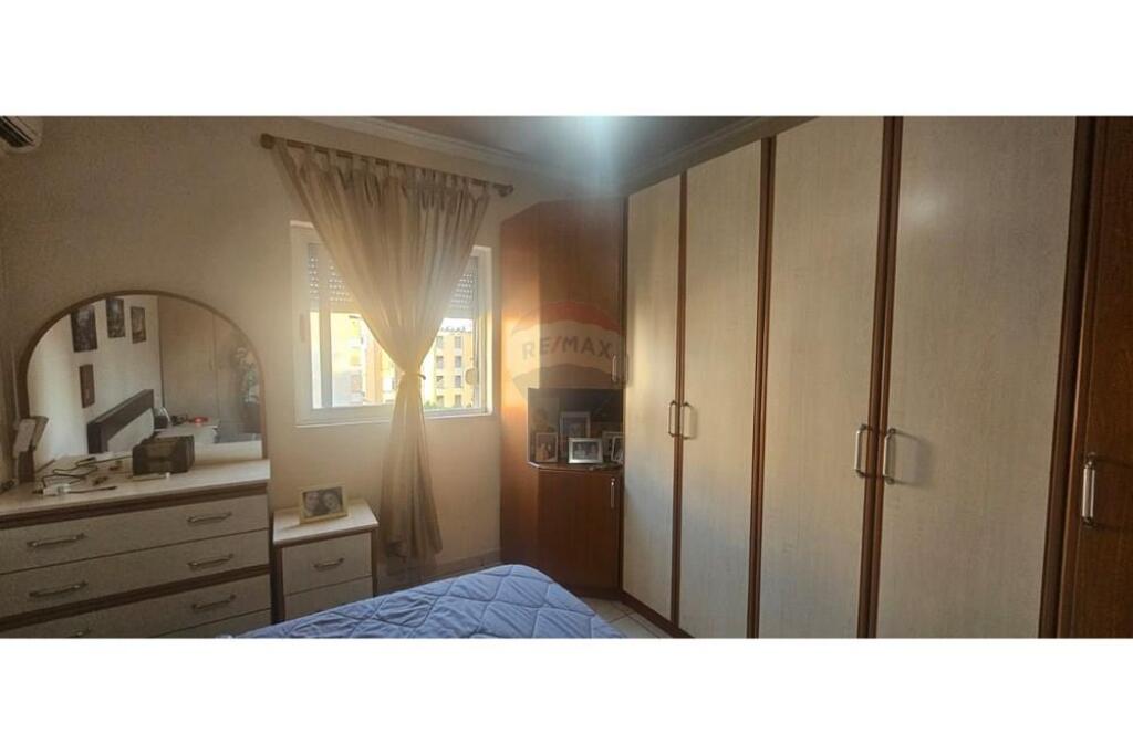 For sale an apartment on the 6th floor of an existing building, 2+1+2 balconies with a total area of 81.4 m.
