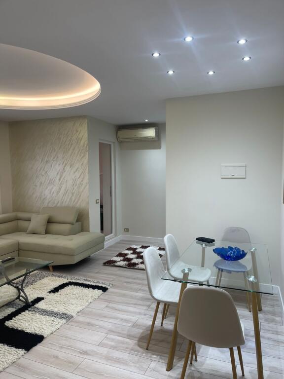 For Rent Apartment 1+1 - Rruga e Kosovareve 🏙️