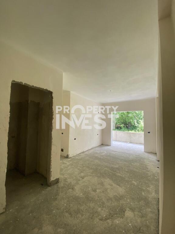 For sale Apartment 2+1+2 Complex Xheluks, Elbasan Street.