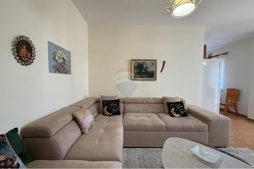 JEPET ME QIRA APARTAMENTI 1+1 RRUGA E ELBASANIT
