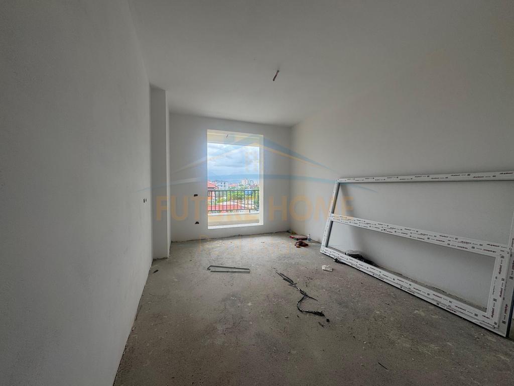 In vendita, Appartamento 2+1, Kamez, Tirana.