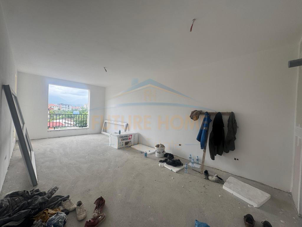In vendita, Appartamento 2+1, Kamez, Tirana.