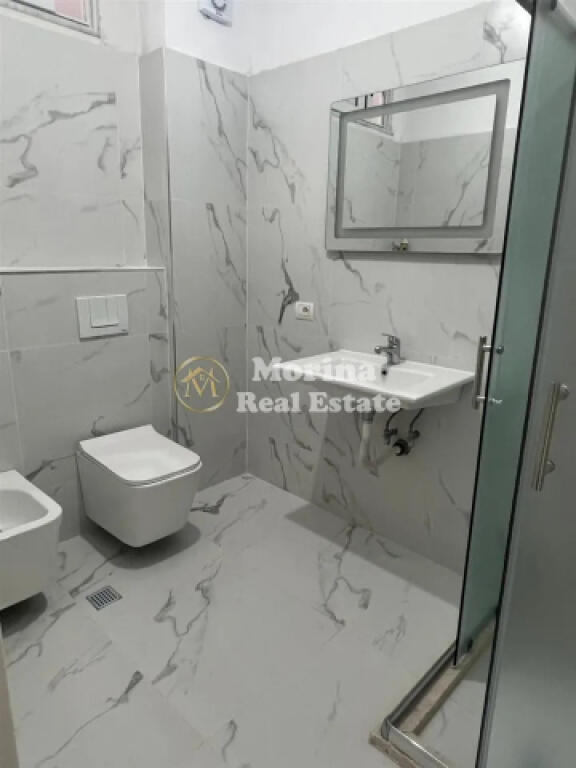 Qera, Apartament 2+1+2 Prane Fjori Di Bosko