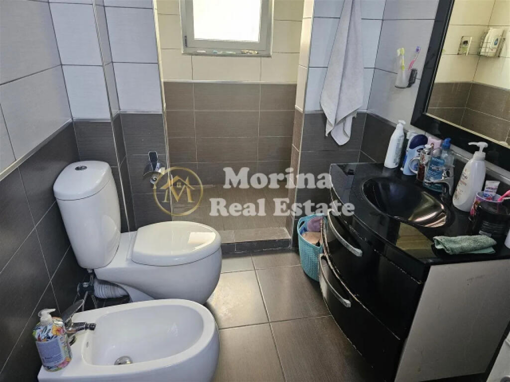Apartament 1+1 Përballë Deliorgjit, 450 euro/muaj