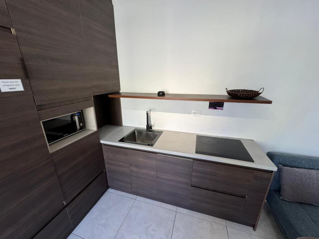 SUPER APARTAMENT PËR SHITJE ME PAMJE DETI TEK RROTA E KUQE!!