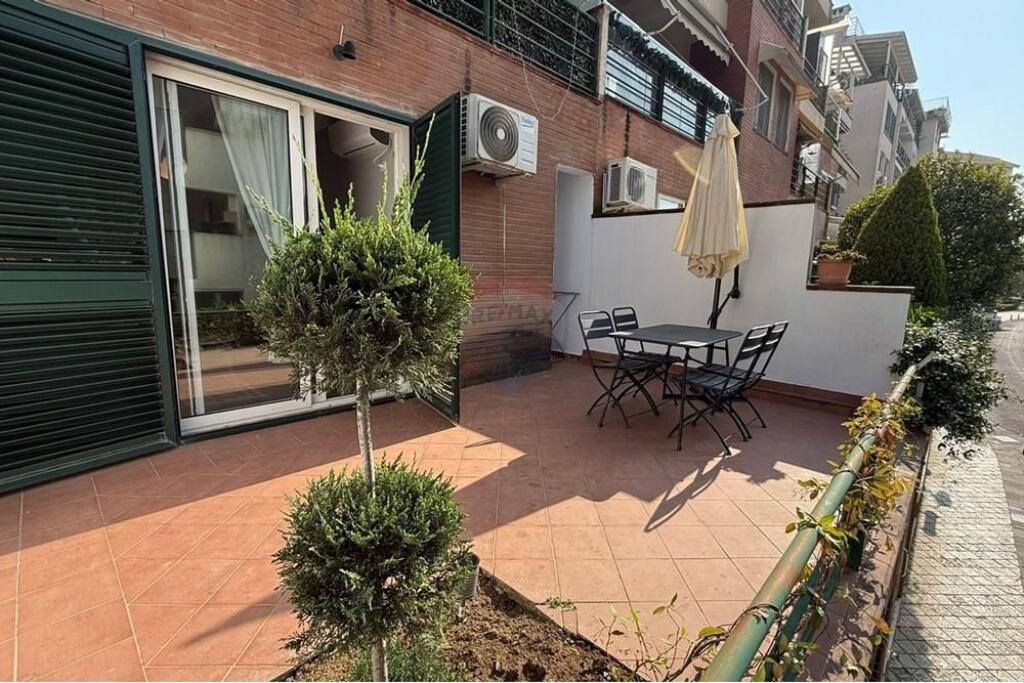 Apartament 1+1 me verande tek Kodra e Diellit