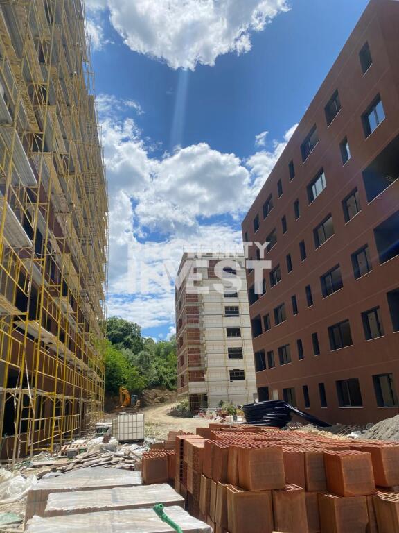 For sale Apartment 2+1+2 Complex Xheluks, Elbasan Street.