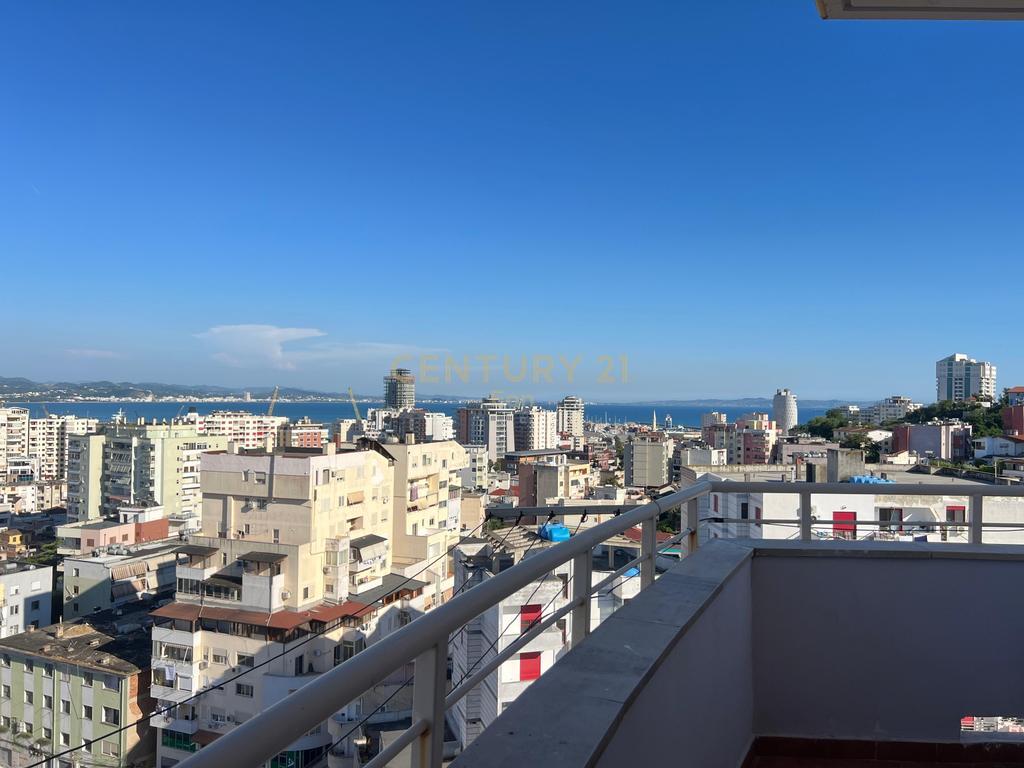 Qera, Apartament 2+1 Pamje deti, Gjykata, Durrës !