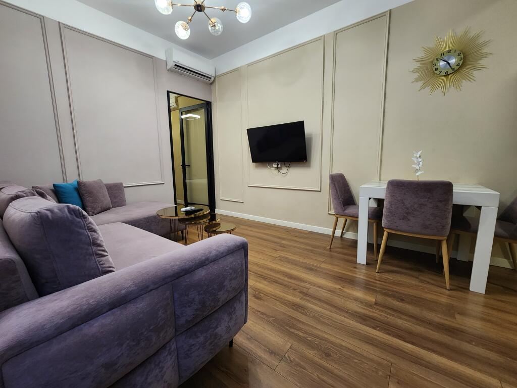 IN AFFITTO: Appartamento di Lusso 1+1 con Bagno e Veranda 📍KOMUNA PARISIT – Complesso KIKA 2, Proprio accanto a FLEX GYM
